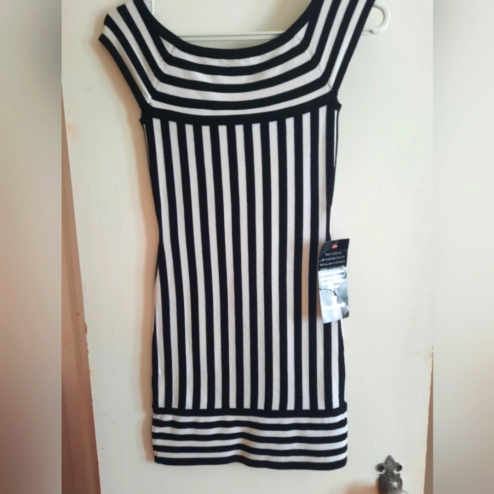 Bebe dress size small.